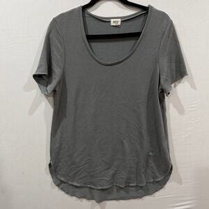 BKE Gray Scoop Neck Short Sleeve Curved Hem Tunic Top Women's Size‎ S